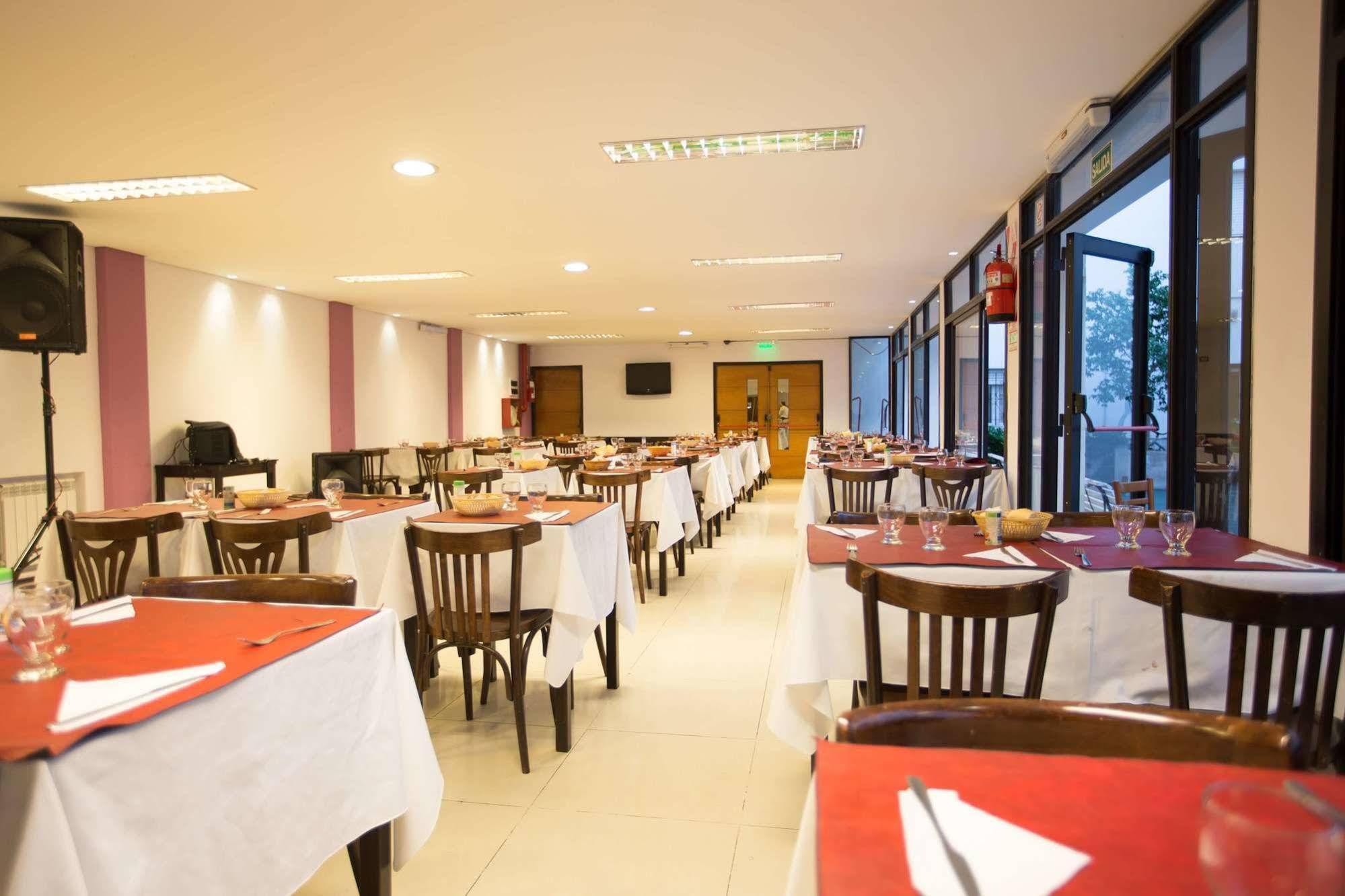 Hotel Castellon Мар дел Плата Екстериор снимка