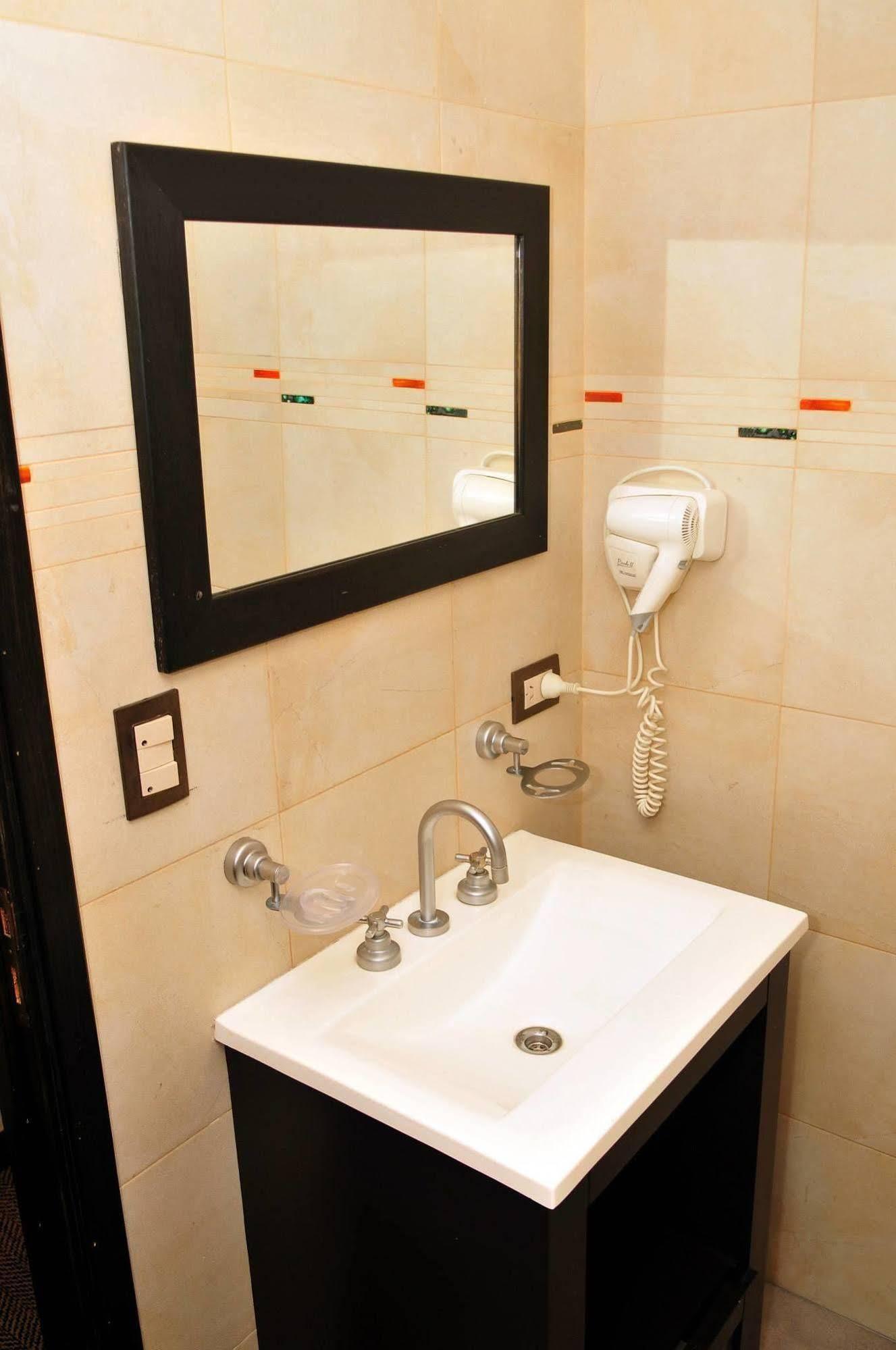 Hotel Castellon Мар дел Плата Екстериор снимка