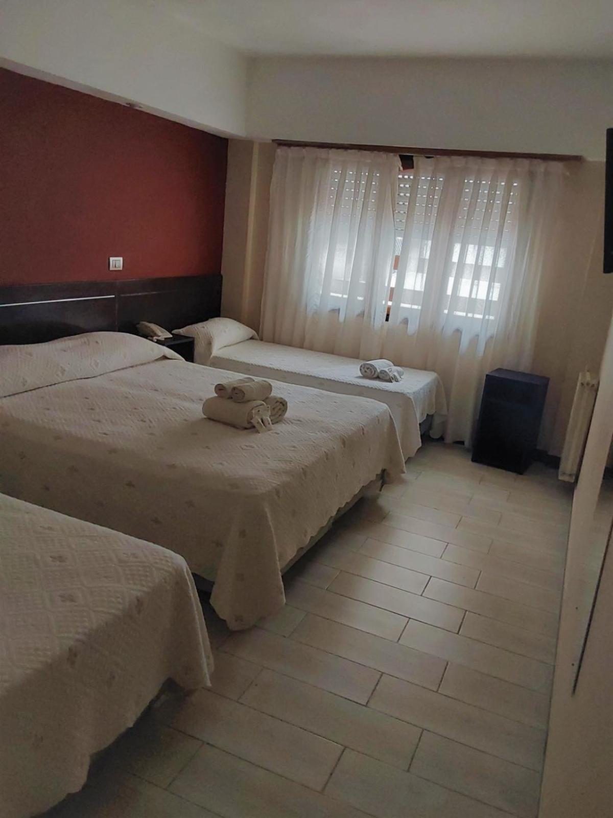 Hotel Castellon Мар дел Плата Екстериор снимка